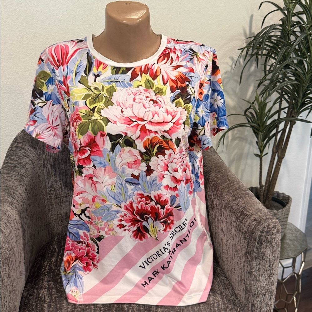 Victoria's Secret Floral Short Sleeve Tee